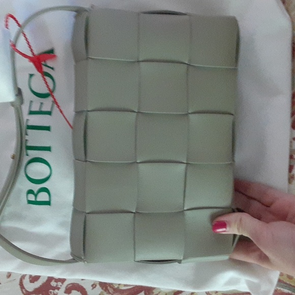 Bottega Veneta Crossbody Bag - Picture 3 of 9